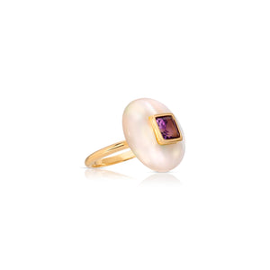 Mother Of Pearl Oval Ring With Bezel Amethyst